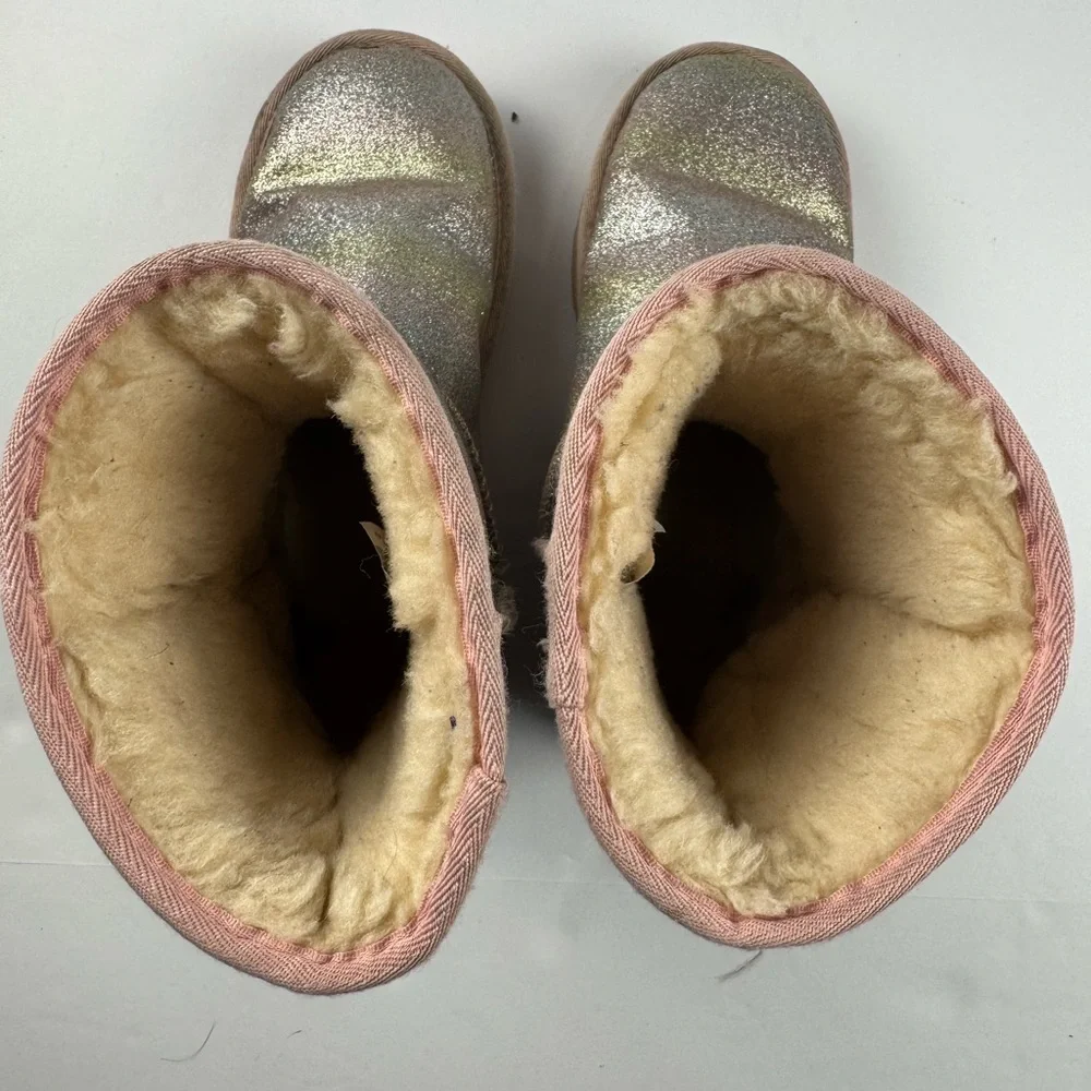 UGG Classic ll glitter boots in a metallic rose gold color size 5